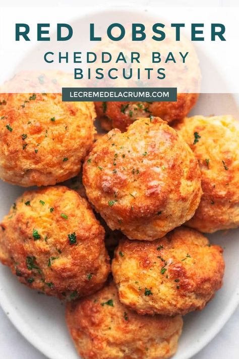 The famous Red Lobster Cheddar Bay Biscuits are so much easier to make than you might expect and they taste exactly like the restaurant version (maybe better?!). No rise time, no strange ingredients, just a quick and simple cheddar bay biscuit recipe made with sharp cheddar and garlic butter sauce for ultimate restaurant-quality flavor! | lecremedelacrumb.com #redlobster #restaurantversion #quick #simple #easy #biscuits #cheddar #appetizer #maindish Cheesy Garlic Biscuits, Garlic Biscuits, Lobster Biscuits, Red Lobster Cheddar Bay Biscuits, Red Lobster Biscuits, Cheddar Bay Biscuits, Breaking Bread, Biscuit Mix, Garlic Butter Sauce