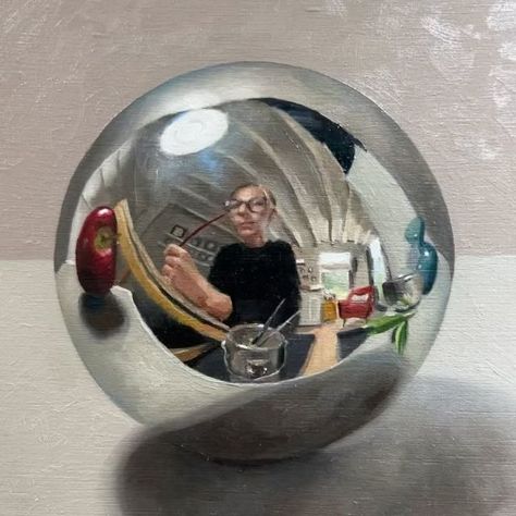 E s t e l l e D a y on Instagram: "This silver ball has been sitting in my cabinet for months, asking me to paint it! The convex mirror reflection wasn’t quite as tricky to do as I thought it would be, probably because it is more forgiving than a flat reflection - everything is distorted.. so there’s less pressure for accuracy! It was a lot of fun to do.. and yes, I am a big Escher fan!! :) . “Self portrait in silver ball” Oil in wooden board 15cm x 15cm . . #reflection #convex #convexmirror #silver #selfportrait #stilllife #stilllifepainting #autoportrait #naturemorte #selfie #me #artcontemporain #contemporaryart #contemporarypainting #realism #figurativeart #representationalart #painter #kunst #womenartists #femaleartist #londonartist" Distortion Art, Reflection Painting, Reflection Art, Ap Studio Art, Art Major, Representational Art, Mirror Reflection, Convex Mirror, Mirror Painting