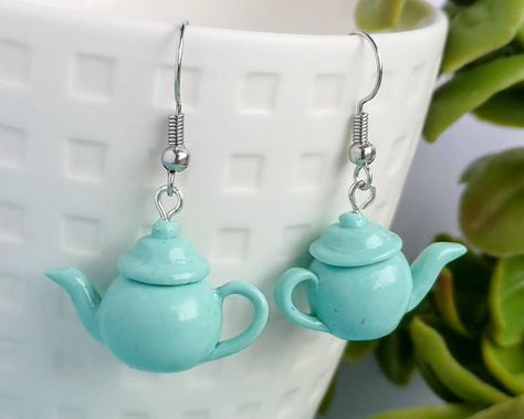 PREORDER Pam's Teapot Earrings Finer Things Club Tea | Etsy #theoffice #pamandjim #finerthingsclub Tea Earrings, Polymer Clay Tea Cup, Teapot Polymer Clay Earrings, Green Tea Earrings, Funny Stud Earrings, Teapot Necklace, Cute Teapot, Foodie Gifts, Hypoallergenic Earrings