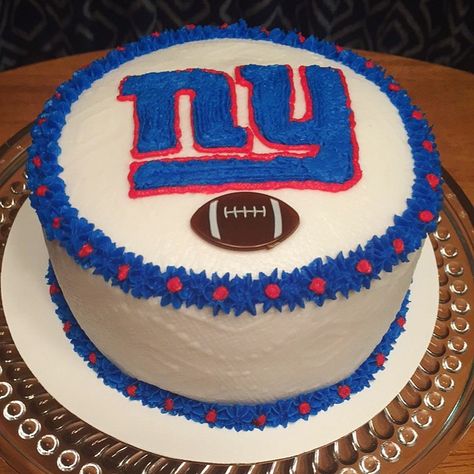 New York giants Birthday cake New York Giants Birthday Cake, My Giants Cake, New York Giants Grooms Cake, New York Giants Cake, Giants Birthday Party Ideas, Giants Birthday Cake, Ny Giants Cake, Football Cake Ideas, Giant Birthday Cake