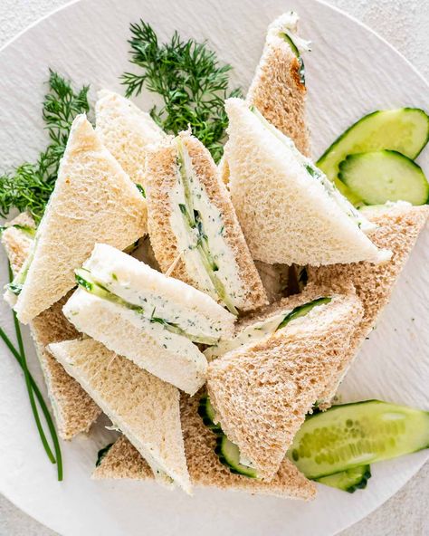 Sandwich Art, Cucumber Sandwiches Recipes, Church Recipes, Cucumber Salads, Savory Appetizers, Cucumber Sandwich, Tea Sandwich, Chicken Cornbread, Jo Cooks