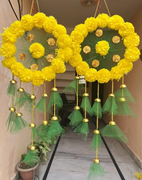 Varalaxmi Pooja Decoration, Festival Decoration Ideas, Pooja Decoration Ideas, Toran Design, Diy Wall Hanging Crafts, Diwali Wallpapers, Happy Diwali Wallpapers, Diwali Decoration Ideas, Diwali Wallpaper