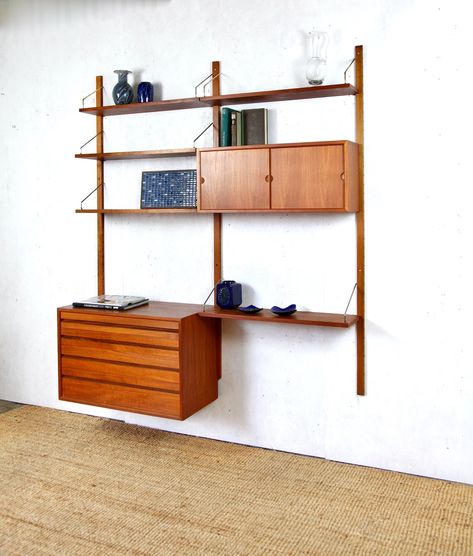 Mid Mod Living Room, Teak Wall Unit, Modular Shelf, Modular Shelving System, Wall Railing, Desk Cabinet, Teak Wall, Modular Shelving, Wall Unit