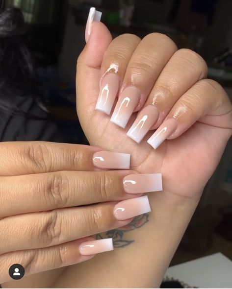 Squared Ombre Nails, Nail Inspo Medium Length Square, Square Medium Length Acrylic Nails, Ombre Nails Medium Length, Simple Nails Ombre, Ombré Square Nails, Squared Acrylics, Square Ombre Acrylic Nails, Ombre Square Nails