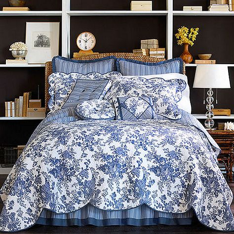 Toile Garden Quilt - JCPenney Blue Quilt Bedroom, Quilt Accessories, Blue And White Comforter, Toile Bedding, Blue White Decor, Bedroom Quilts, Blue Toile, White Comforter, Garden Quilt