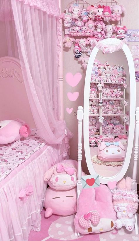 Room Decor Amazon, Sanrio Bedroom, Piglet Disney, Sanrio Room, Kawaii Room Ideas, Hello Kitty Bedroom, Kawaii Bedroom, Images Hello Kitty, Hello Kitty Rooms