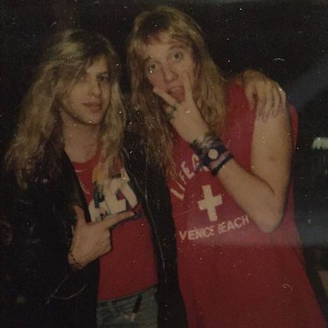 Ted Poley from Danger Danger & Jani Lane from Warrant! *Question* anybody else having issues trying to get photos from the internet? Let me know please. 80s Snacks, Jani Lane, 80s Glam Rock, Danger Danger, Metal Guys, 80's Hair, 80s Heavy Metal, Glam Rock Bands, 80s Rock Bands