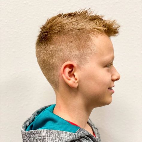 Faux Hawk haircuts are a stylish and trendy choice for boys. It’s a cool look that maintains the edge of a traditional mohawk while being … The post 19 Trendy Faux Hawk Haircuts For Boys (2023) appeared first on Mr. Kids Haircuts. Fauxhawk Hairstyle, Boys Faux Hawk, Fohawk Haircut Fade, Short Faux Hawk, Fohawk Haircut, Faux Mohawk, Curly Faux Hawk, Teen Haircuts