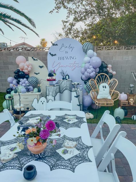 Halloween Themed Baby Shower Ideas, Halloween Shower Ideas, Shower 2023, Themed Baby Shower Ideas, Jordan Baby Shower, Sprinkle Ideas, Baby Shower Halloween, October Baby Showers, Halloween 1st Birthdays