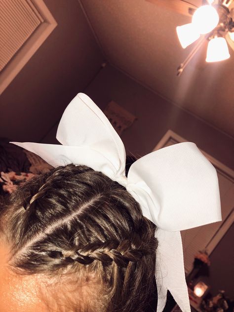 #hair #cheer #cheerhairstyles Cheer Hairstyles With Bows Braids, Cheerleader Half Up Half Down Hair, Cute And Easy Cheer Hairstyles, Hairstyles For Cheer Games, Gameday Makeup Cheer, Cheerleader Hairstyles With Bows Cheer Hair High Ponytails, High Pony Cheer Hair, Cheer Leading Hairstyles, Hairstyles For Cheer Pictures