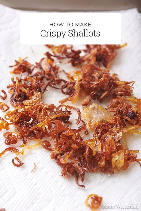 Shallots Recipe, Shallot Recipes, Roast Chicken Recipe, Crispy Shallots, Fried Shallots, Crispy Onions, Passover Recipes, Vegetable Sides, Roast Chicken