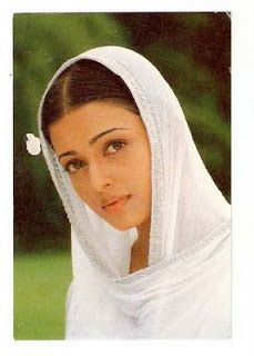 Portraits: Taal (1999) Manisha Koirala 90s, Aishwarya Rai Makeup, Manisha Koirala, Aishwarya Rai Pictures, Shabana Azmi, Raveena Tandon, Bollywood Couples, Angel Aesthetic, Aishwarya Rai Bachchan