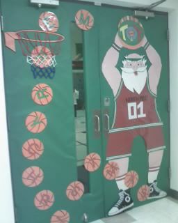 PEC: Bulletin Boards for Physical Education Basketball Bulletin Boards, Sports Bulletin Boards, Physical Education Bulletin Boards, Pe Bulletin Boards, Christmas Bulletin Boards, Sports Theme Classroom, Elementary Pe, Physical Education Lessons, Reading Bulletin Boards