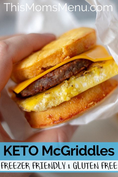 Keto McGriddles | Easy to make and freezer friendly for a low carb grab and go breakfast the entire family will love! #keto #kidfriendlyketo Low Carb Grab And Go, Fast Food Breakfast, Desayuno Keto, Keto Diet Breakfast, Starting Keto Diet, Grab And Go Breakfast, Mom Bod, Low Carb Diets, Diet Breakfast Recipes