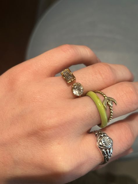 Mixed metal ring, stacks aesthetic Mixed Metal Ring Stack, Rings Mixed Metals, Mixed Metal Ring, Ring Stacks, Accessory Inspo, Mixed Metal Rings, Mixed Metal Jewelry, Ring Stack, Everyday Rings