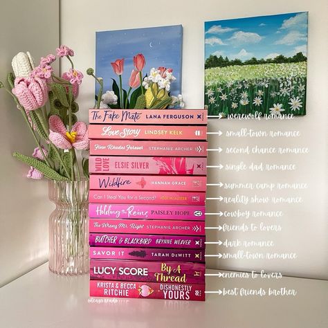 pink romance book stack 💖🌸🌷🎀 Romance Book Stack, Books To Read Romance, Libros Aesthetic, Best Friends Brother, Teen Books, Book Mood, Cowboy Romance, Small Town Romance, Wild Love