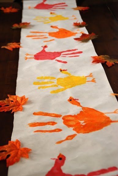 My Cup Overflows: Thanksgiving Crafts for Kids Leaf Centerpiece, Thanksgiving Decorations Outdoor, Thanksgiving Decor Ideas, Thanksgiving Leaves, Thanksgiving Kids Table, Thanksgiving School, Thanksgiving Classroom, November Crafts, Thanksgiving Preschool