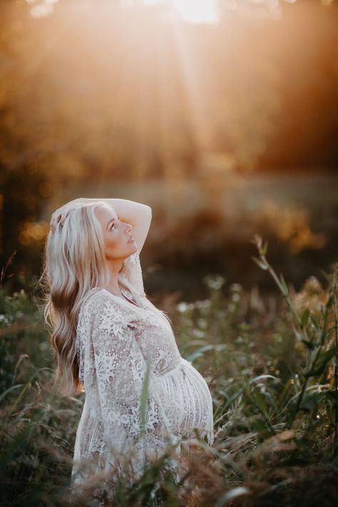 Outdoor Maternity Photos Just Mom, Maternity Pictures Of Just Mom, Cute Maternity Poses Single, Maternity Photography Only Mom, Fall Maternity Photos Mom Only, Maternity Pictures Just The Mom, Maternity Just Mom Pictures, Individual Maternity Poses, Maternity Photography Poses Just Mom