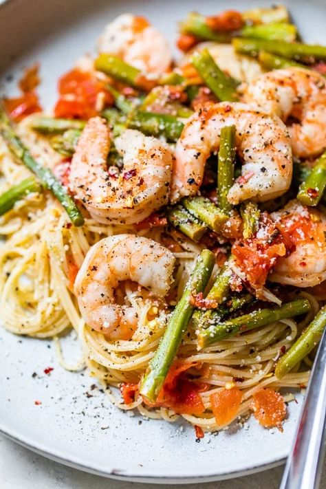 Angel Hair Pasta With Shrimp, Angel Hair Pasta Recipes, Shrimp Asparagus, Dinner Seafood, Pasta Shrimp, Pasta With Shrimp, Food Fish, Tomato Broth, Asparagus Pasta