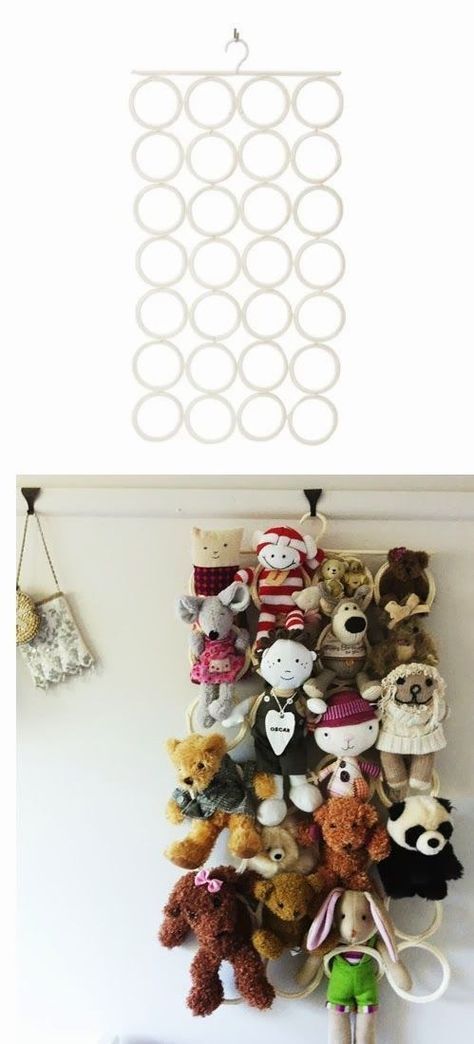 DIY IKEA toy storage hacks for the bedroom -SOFT TOY STORAGE HANGER Storing Stuffed Animals, Ikea Komplement, Ikea Toy Storage, Ikea Toys, Soft Toy Storage, Hacks Ikea, Diy Rangement, Creative Storage Solutions, Creative Organization