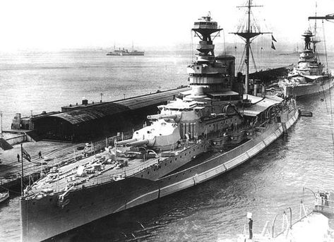 British battleship HMS Queen Elizabeth (1913) and another HMS warship (?) behind...date and location (unk). Ww2 Battleships, Sea Wolves, Hms Queen Elizabeth, Royal Navy Ships, Capital Ship, Naval History, Sea Dweller, 22 December, Watercraft