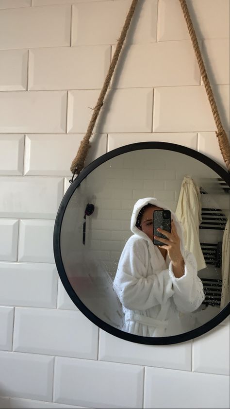 Mirror selfie after a bath Morning Bath Aesthetic, Aesthetic Bath Robe, White Bath Robe Aesthetic, Bathroom Robe Aesthetic, Bath Robe Aesthetics, Girl In Bathrobe Aesthetic, After Bath Selfie, Tanning Ideas, Sunday Ideas