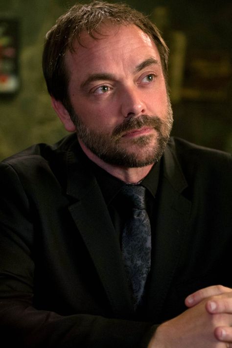 27 Quotes From Supernatural's Crowley That You'll Definitely Need in Your 20s Crowley Spn, Sam E Dean Winchester, Crowley Supernatural, Funny Supernatural, Supernatural Bloopers, Sherlock Holmes Benedict, Supernatural Tattoo, Supernatural Imagines, Sherlock Quotes