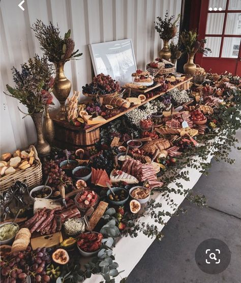 Holiday Food Display, Food Display Ideas, Winter Feast, Wedding Food Table, Charcuterie Board Wedding, Boho Wedding Bridesmaids, Diy Wedding Food, Cheese Wine, Holiday Desserts Table