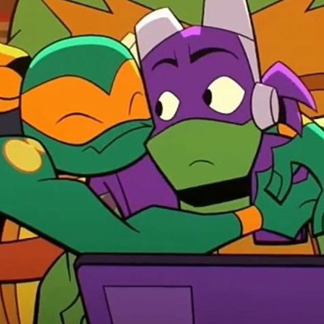 Donnie And Mikey, Hug Time, Mestre Splinter, Tmnt Mikey, Donatello Ninja Turtle, Donatello Tmnt, Ninja Turtles Funny, Teenage Mutant Ninja Turtles Artwork, Teenage Mutant Ninja Turtles Art