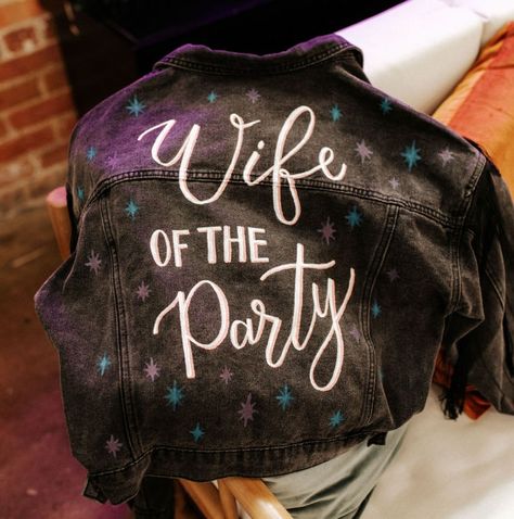 Unique and fun wedding ideas - bridal black leather jacket with "Wife of the Party" hand-painted on the back. | Photo: Kristen Giles Photography | #weddingideas #funanduniquewedding #weddinginspo #tropicalweddingtheme #bridalattire #receptionpartyoutfit #bridaljacket Havana Wedding, Fun Wedding Ideas, Wife Of The Party, Tropical Wedding Theme, Back Photo, Painted Jacket, Bridal Jacket, Bridal Accessories Jewelry, Bridal Bracelet