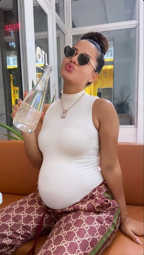 Maternity Outfits Black Women, Cute Birthday Outfits Black Women, Pregnancy Fits, Maternity Fits, Pregnancy Slay, Pregnant Women Fashion, Elegant Maternity Dresses, Summer Pregnancy Outfits, Prego Outfits