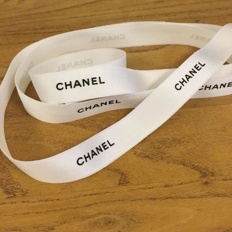 ***FREE SHIPPING WORLDWIDE***

Brand New 100% Authentic Chanel Ribbon

Wonderful for gift packaging or handmade accessories!

Price for 1 yard (36 inches) and if you buy more than 1, it will be sent as a continuous length, without being cut into pieces.

No tracking number will be provided or USD 9.00 added for tracking Chanel Ribbon, Sell Online, Handmade Accessories, Classic White, Selling Online, Satin Ribbon, Gift Packaging, Chanel Classic, Tracking Number