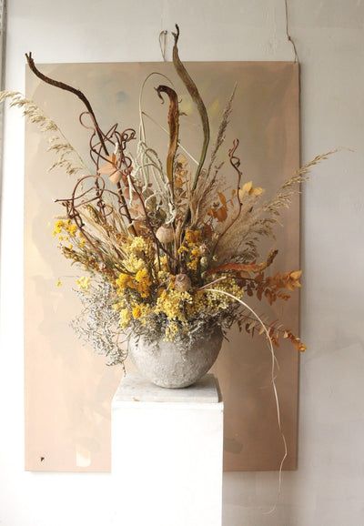 Dry Flower Arrangements, Flower Arrangements Home, Large Arrangement, Flower Shop Decor, Flower Arrangement Designs, Floral Business, Florist Design, Fall Flower Arrangements, Dried Flower Wreaths