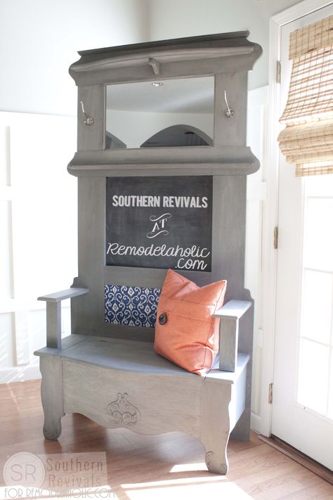 Southern Revivals | Vintage Halltree Makeover on Remodelaholic Hall Tree Makeover, Bench Makeover, Vintage Home Decor Living Room, Hall Tree Bench, Diy Entryway Bench, Diy Furniture Chair, Tree Bench, Diy Entryway, Modern Vintage Home