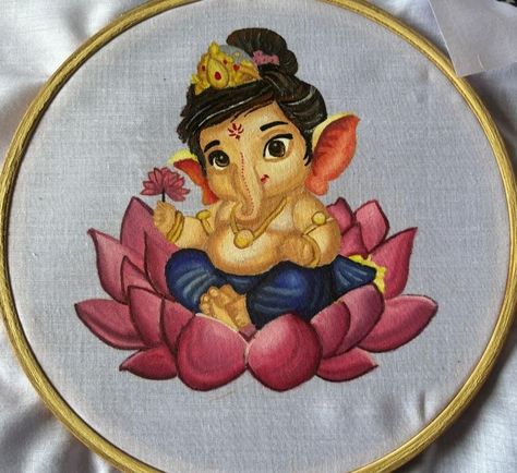 Ganpati Bappa Drawing Canvas, Ganesha Fabric Painting, Ganapathi Rangoli Designs, Ganpati Bappa Painting On Canvas Art, Ganpati Bappa Fabric Painting, Laxmi Ganesh Drawing, Ganpati Fabric Painting, Ganpati Paintings Creative, Cute Ganesha Drawing