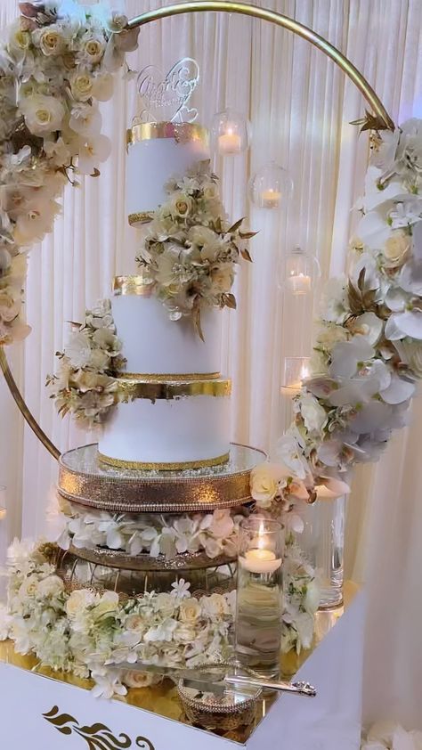 cupcakerbradford on Instagram: Wake up to this Beauty done for Asad & Haleema.. Amazing feedback ❤️❤️ Setup @hqbanqueting Dj was the one and only @femaledjn photography… Wedding Cake Area Decoration, Wedding Cake Stands Ideas Display, Wedding Cake Stand Decor, Blue And Gold Wedding Cake, Metal Centerpieces, Wedding Cakes Floral, Cake Stands Wedding, Gold Wedding Cakes, Wedding Dessert Table Ideas