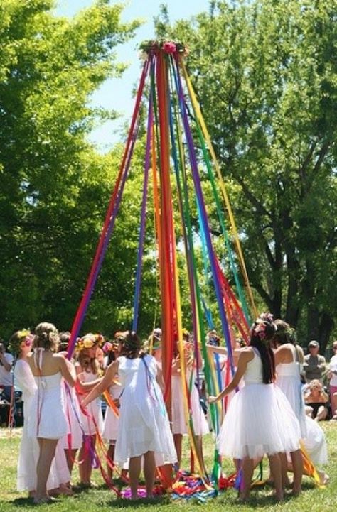 May Baskets, May Days, Happy May, San Giovanni, Beltane, Summer Solstice, Pole Dancing, May 1, Green Living