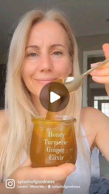 Honey Turmeric, Turmeric Drink, Turmeric Black Pepper, Ginger Powder, Plant Milk, Healing Recipes, Fresh Turmeric, Ginger And Cinnamon, Strong And Healthy