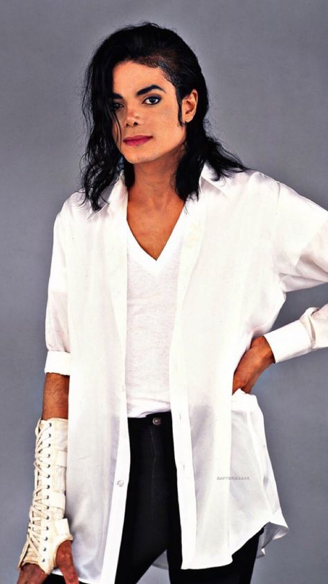 Black or White Michael Jackson Costume, Michael Jackson Outfits, Michael Jackson Bad Era, Robot Dance, Michael Jackson Wallpaper, Photos Of Michael Jackson, Joseph Jackson, Outfit Png, King Of Pop