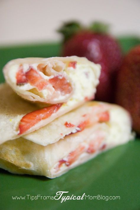 Strawberries and Cream Dessert Wraps - Tips from a Typical Mom Dessert Wraps, Strawberries And Cream Dessert, Chocolate Fruit, Cream Desserts, Baked Goodies, Yummy Desserts, Wrap Recipes, A Typical, Frosting Recipes