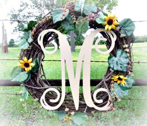 Unfinished Wooden Paintable Single Vine Monogram Letter (M) Vine Letters, Wooden Wall Letters, Letter Wall Decor, Unfinished Wood Crafts, Using Chalk Paint, Mdf Crafts, Wooden Monogram, Hanging Letters, Wooden Alphabet