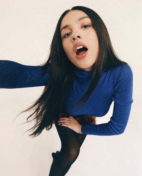 Olivia Rodrigo, Singapore, A Woman, Vogue, Hair, Blue, Black