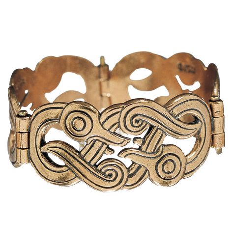 Kalevala Koru bracelets have their roots in antiquity. The prototype for this bracelet dates from 900-1000 A.D. It was worn by Finnish tribes living in Russia. Finnish Jewelry, Bronze Bracelets, Scandinavian Jewelry, Wearables Design, Influential Women, Bronze Jewelry, Professional Jewelry, Viking Jewelry, Tory Burch Miller Sandal