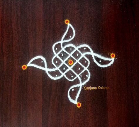 Thipudu Mugulu, Tamil Kolam, Simple Rangoli With Dots, Dot Kolam, Pattern Design Drawing, Very Easy Rangoli Designs, Rangoli Designs Photos, Easy Rangoli Designs Diwali, Rangoli Side Designs