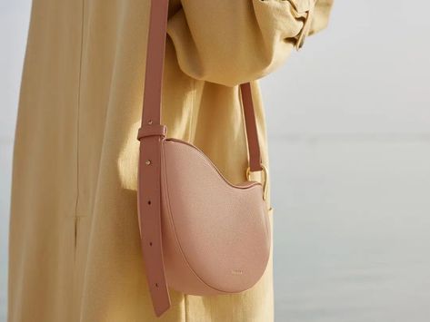 Tonca Bag, Bag Outfit, Chalk White, Chloe Marcie, Bag Brand, Pale Yellow, Metal Buckles, Leather Working, Cloth Bags