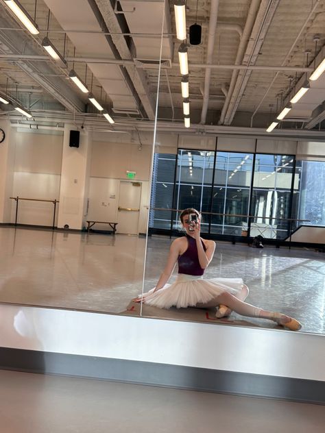 #balletcore #aesthetic #ballerina #ballet #fashion #selfie #goldenhour Ballet Selfie Mirror, Aesthetic Ballerina, Balletcore Aesthetic, Ballet Studio, Ballet Pictures, Ballet Core, Fashion Selfie, Ballet Photos, Dance School