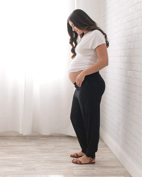 Maternity Clothes - Leggings, Pants, Tops and More | Tupelo Honey Percabeth Fanart, Pregnancy Pants, 25 Weeks Pregnant, 37 Weeks Pregnant, Tupelo Honey, Pregnancy Looks, Maternity Leggings, Maternity Outfits, Stylish Maternity