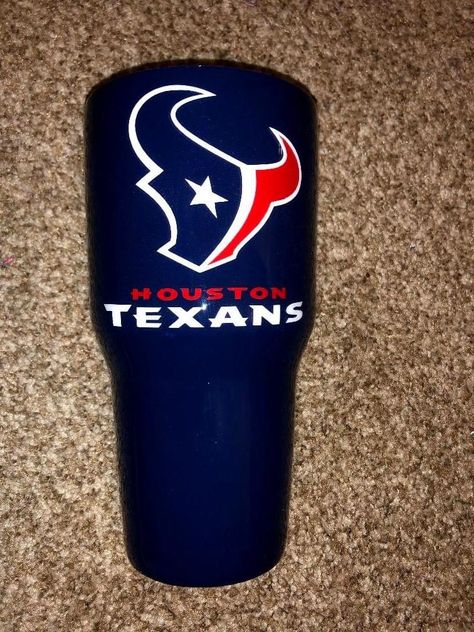 Rhinestone Designs Pattern, Tumbler Cups Diy, Tumbler Ideas, Houston Texans, Rhinestone Designs, Houston Texas, Tumbler Cups, Drink Sleeves, Beverage Can