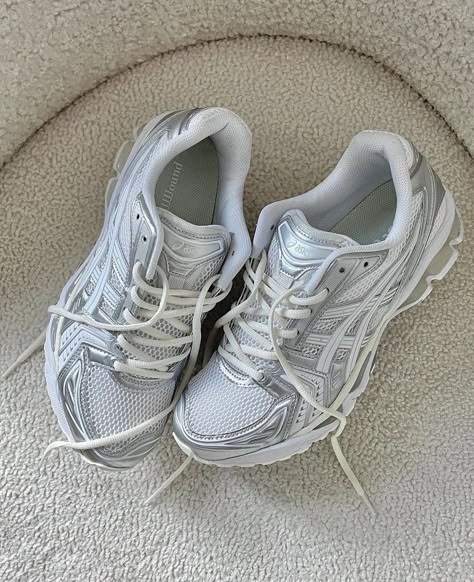 Brianna Smith, Pretty Shoes Sneakers, Asics Gel Kayano, Gel Kayano, Look Retro, Shoe Wishlist, Fresh Shoes, Cute Sneakers, Dad Shoes