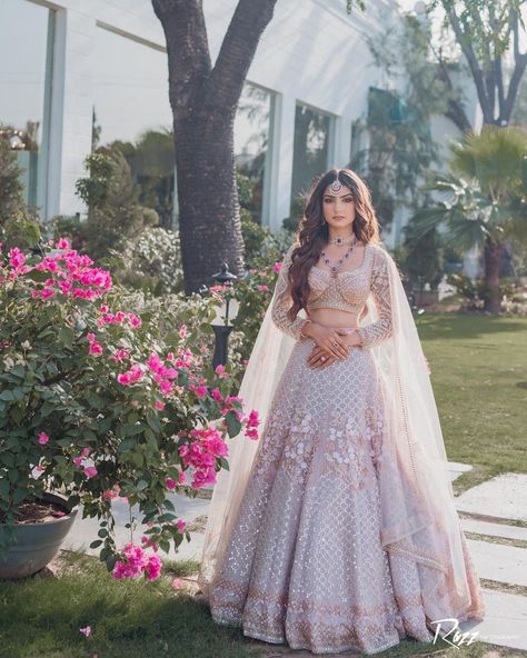 Dear brides-to-be, if you're heading for a wedding shopping spree, then this is the note for you. We went looking for the latest cues on bridal wear from our niche designers for you. We know that you are keen on finding the perfect set of bridal finery, but confused amid the myriad lehenga styles? Here is the roundup of all the latest lehenga designs and color shades #lehenga #bridallehenga Indian Lehenga Jewellery, Bridal Lehenga Colour, Lehenga Color Combinations, Engagement Dress For Bride, Bridal Lehenga Designs, Latest Bridal Lehenga, Wedding Lehenga Designs, Indian Wedding Couple Photography, Dresses Traditional